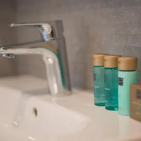 The Terraces Luxury Penthouses, 3d アパート *